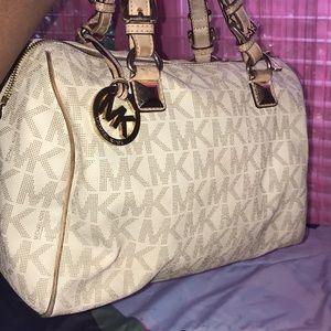 A nice large MK purse